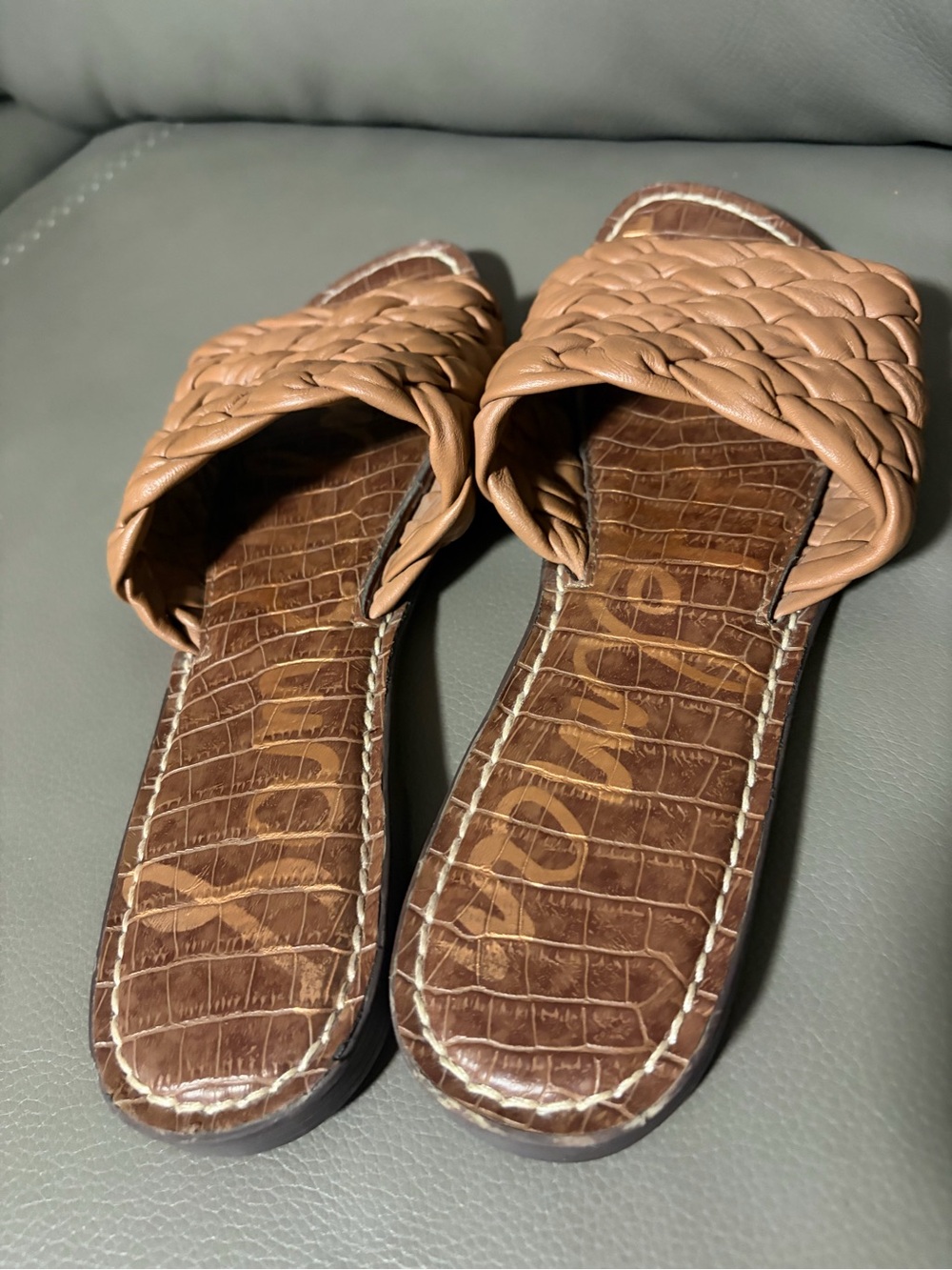 SAM EDELMAN WOMEN'S GRIFFIN WOVEN SLIDE SANDALS. - Picture 4 of 6